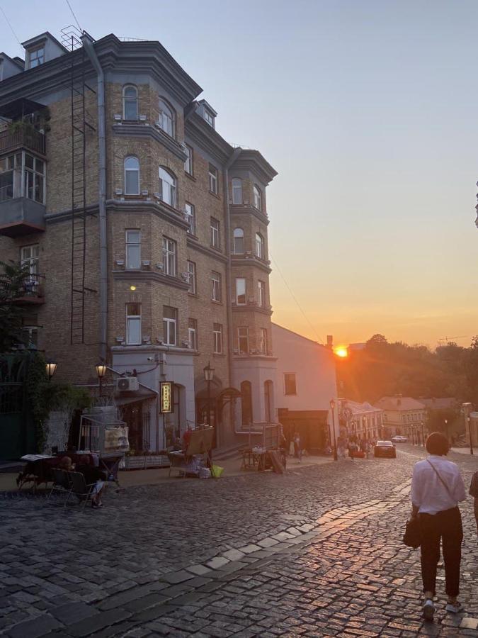 Romantic Apartment On Andriivskyi Kijów Zewnętrze zdjęcie