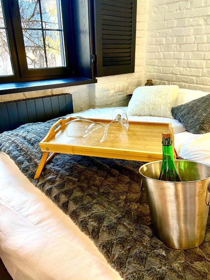 Romantic Apartment On Andriivskyi Kijów Zewnętrze zdjęcie