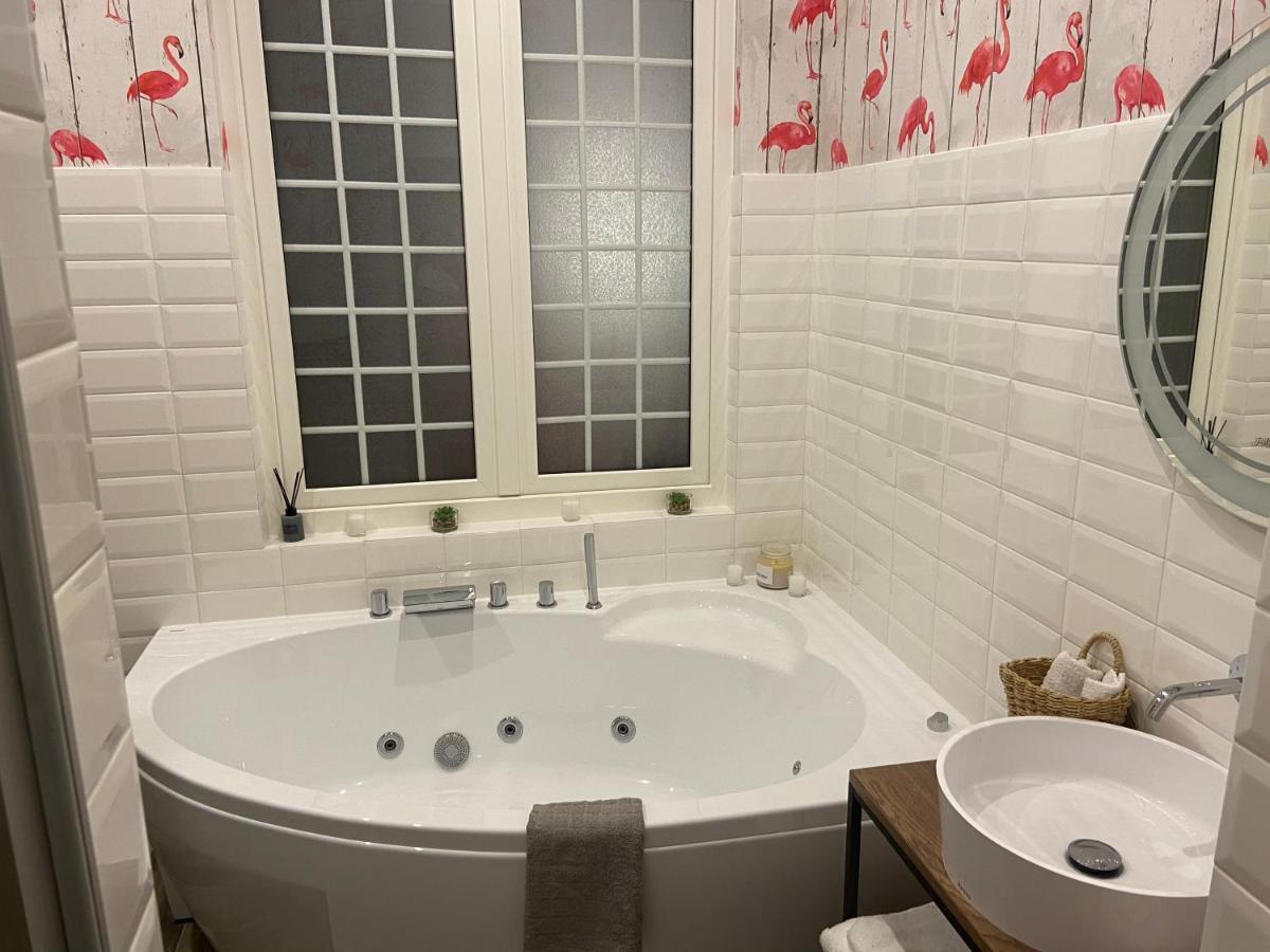 Romantic Apartment On Andriivskyi Kijów Zewnętrze zdjęcie